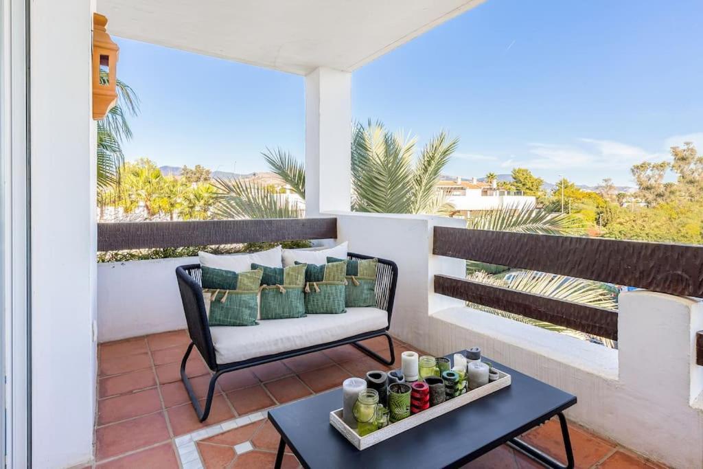 Luxuary Beachside 3Br Apartment ! Estepona Exterior photo
